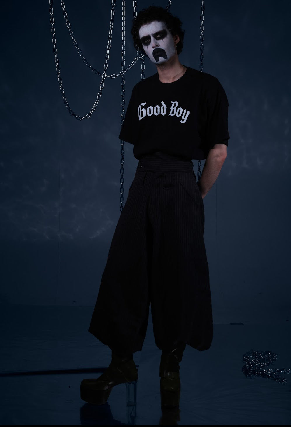 GOODBOY VAMPIRE GRAPHIC T SHIRT